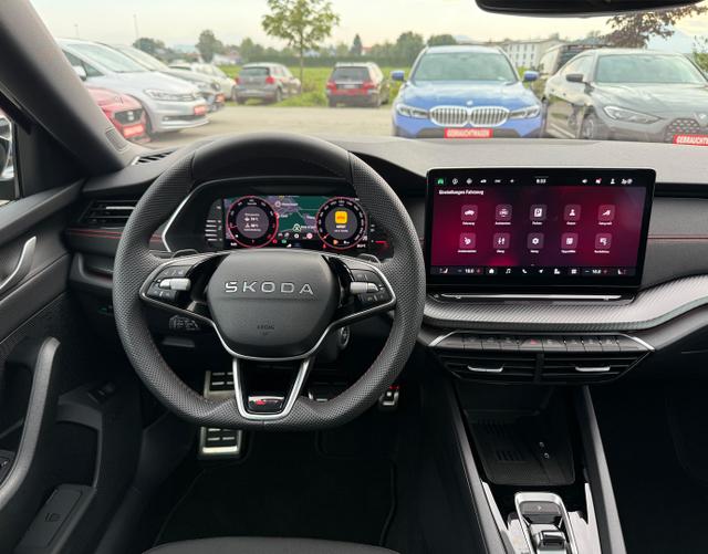 Innenraum Skoda Octavia Combi 2025 H4 RS 2.0 TSI 265 DSG