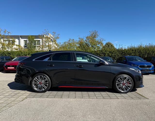 Beifahrerseite Kia ProCeed pro_cee'd GT 
