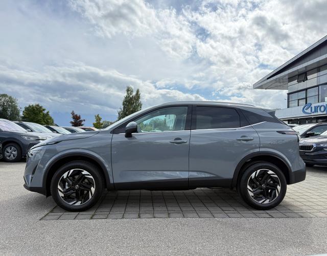 Fahrerseite Nissan Qashqai 2025 H2 N-Connecta MHEV 158 Xtronic