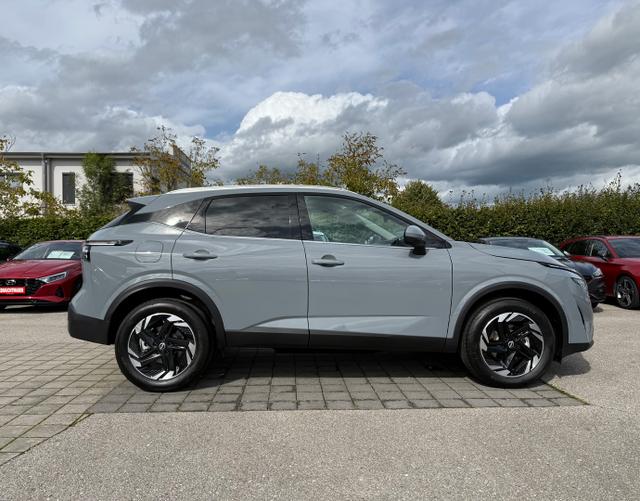 Beifahrerseite Nissan Qashqai 2025 H2 N-Connecta MHEV 158 Xtronic