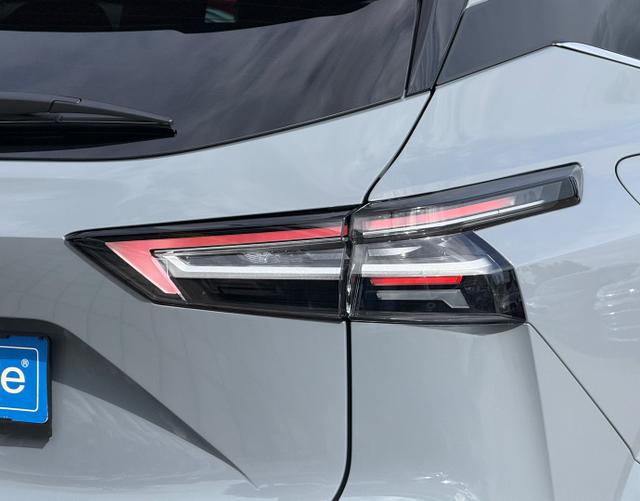 LED Rückleuchte Nissan Qashqai 2025 H2 N-Connecta MHEV 158 Xtronic