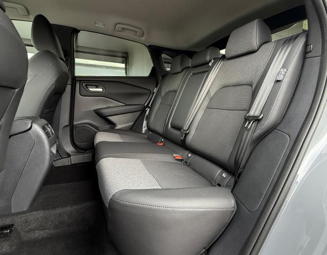 Rücksitzbank Nissan Qashqai 2025 H2 N-Connecta MHEV 158 Xtronic