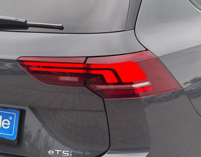 LED Rückleuchte Volkswagen Golf Variant 2025 1.5 eTSI ACT DSG MHEV