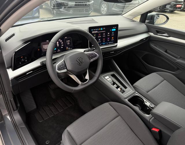 Interieur Volkswagen Golf Variant 2025 1.5 eTSI ACT DSG MHEV