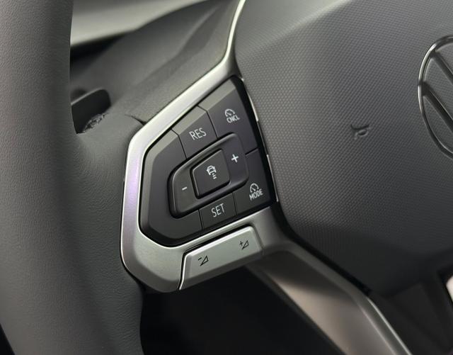 Multifunktionslenkrad Volkswagen Golf Variant 2025 1.5 eTSI ACT DSG MHEV