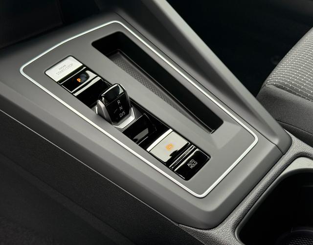 Automatikgetriebe Volkswagen Golf Variant 2025 1.5 eTSI ACT DSG MHEV