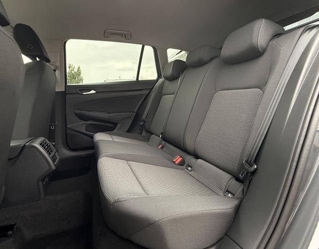 Rücksitzbank Volkswagen Golf Variant 2025 1.5 eTSI ACT DSG MHEV