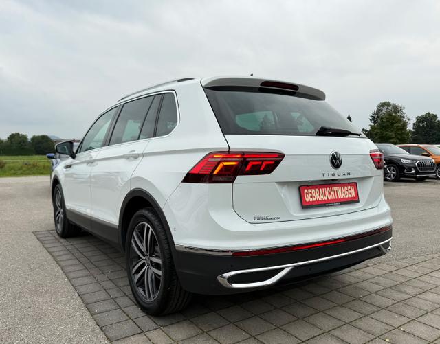 Hinten Volkswagen Tiguan Elegance 1.5 TSI EVO 150 DSG