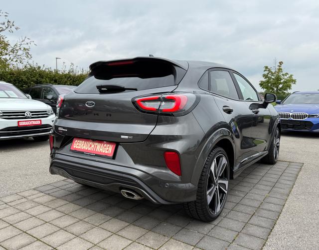 Hinten Ford Puma ST-Line X 1.0 EcoBoost 155 Hybrid