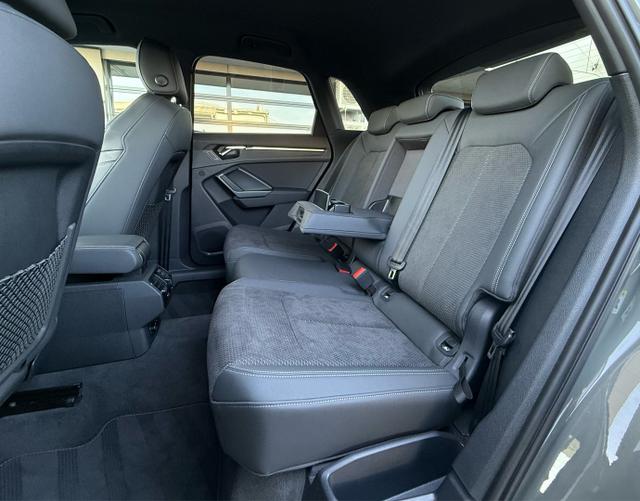 Rücksitzbank Audi Q3 advanced 35 TFSI S tronic