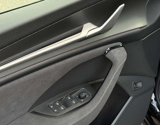 Fahrertür Highlights Skoda Kodiaq 2026 H3 SPORTLINE 130 KOMFORT 2.0 TDI 142kW DSG 4x4