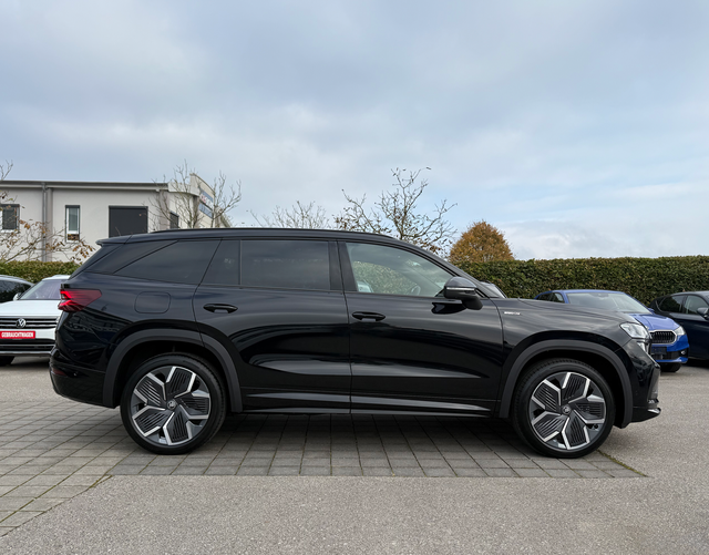 Beifahrerseite Skoda Kodiaq 2026 H3 SPORTLINE 130 KOMFORT 2.0 TDI 142kW DSG 4x4
