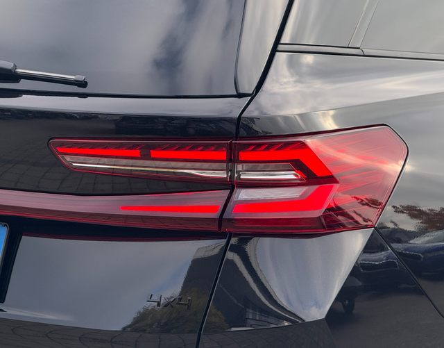 LED Rückleuchte Skoda Kodiaq 2026 H3 SPORTLINE 130 KOMFORT 2.0 TDI 142kW DSG 4x4