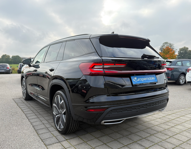 Hinten Skoda Kodiaq 2026 H3 SPORTLINE 130 KOMFORT 2.0 TDI 142kW DSG 4x4