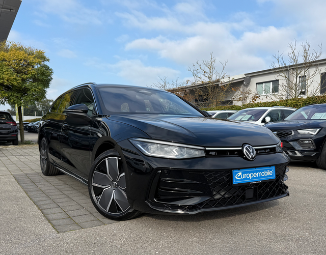 Vorne Volkswagen Passat Variant 2026 R-Line 2.0 TDI SCR 4MOTION 193 DSG