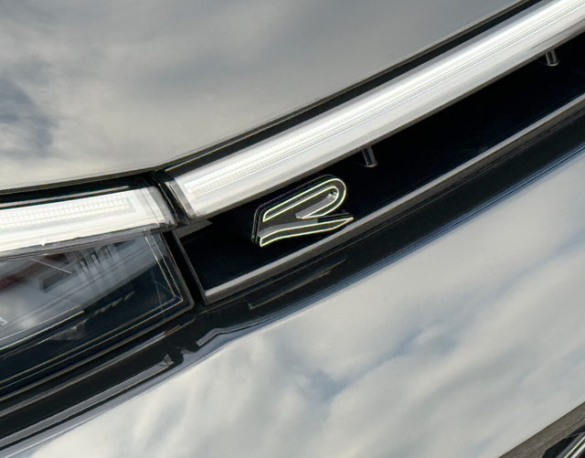 Logo Volkswagen Passat Variant 2026 R-Line 2.0 TDI SCR 4MOTION 193 DSG