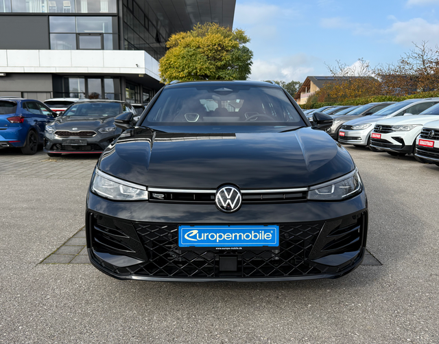 Vorne Volkswagen Passat Variant 2026 R-Line 2.0 TDI SCR 4MOTION 193 DSG