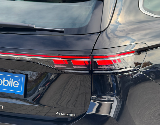 LED Rückleuchte Volkswagen Passat Variant 2026 R-Line 2.0 TDI SCR 4MOTION 193 DSG