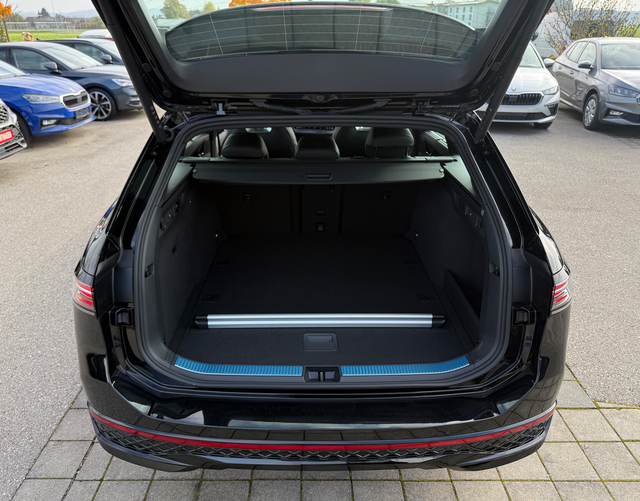 Kofferraum Volkswagen Passat Variant 2026 R-Line 2.0 TDI SCR 4MOTION 193 DSG