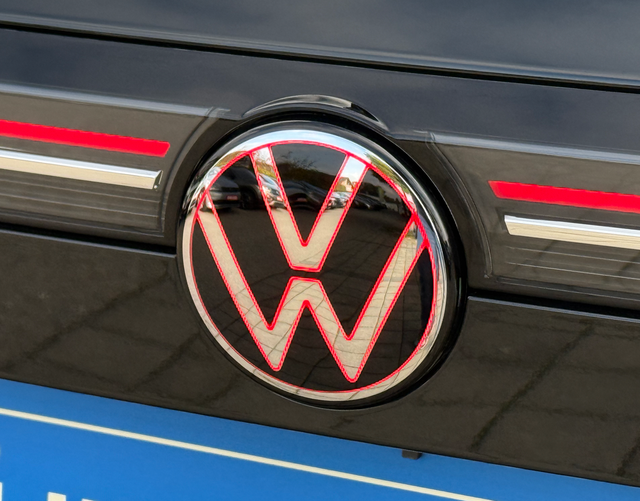 Logo Volkswagen Passat Variant 2026 R-Line 2.0 TDI SCR 4MOTION 193 DSG
