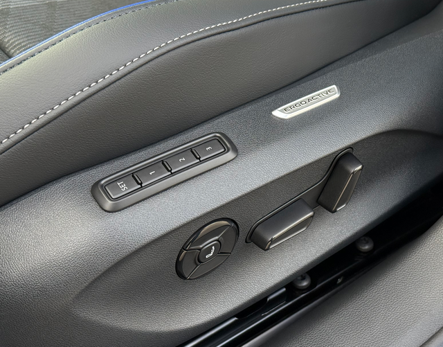 Fahrersitz elektrisch Volkswagen Passat Variant 2026 R-Line 2.0 TDI SCR 4MOTION 193 DSG