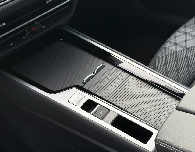 Innenraum Highlights Volkswagen Passat Variant 2026 R-Line 2.0 TDI SCR 4MOTION 193 DSG