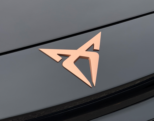 Logo Cupra Leon Sportstourer VZ 2.0 TSI 245 kW DSG 4DRIVE