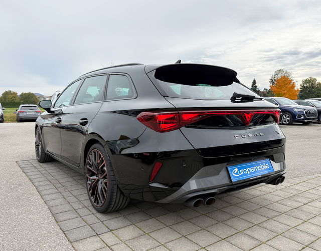 Hinten Cupra Leon Sportstourer VZ 2.0 TSI 245 kW DSG 4DRIVE
