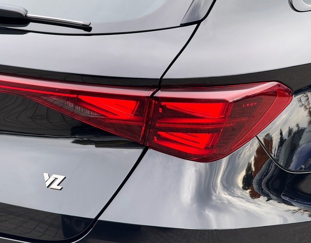 LED Rückleuchte Cupra Leon Sportstourer VZ 2.0 TSI 245 kW DSG 4DRIVE