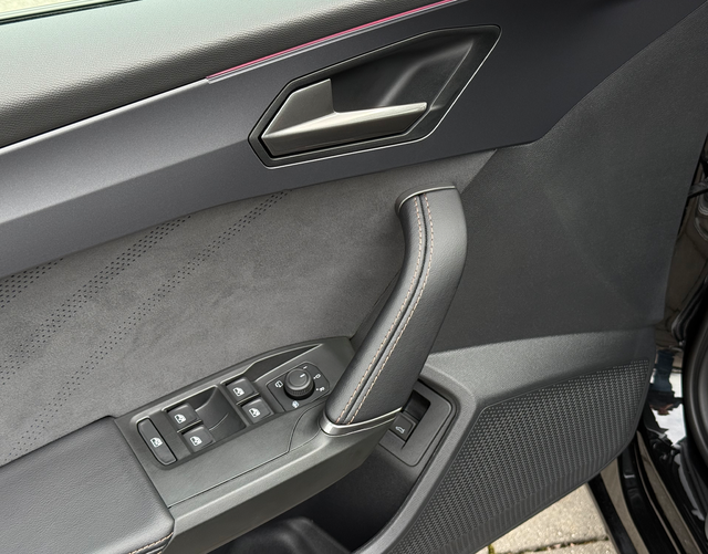 Fahrertür Highlights Cupra Leon Sportstourer VZ 2.0 TSI 245 kW DSG 4DRIVE