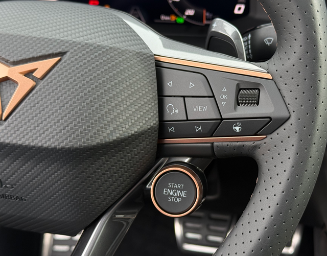 Multifunktionslenkrad Cupra Leon Sportstourer VZ 2.0 TSI 245 kW DSG 4DRIVE