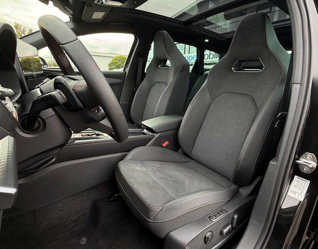 Vordersitze Polsterung Cupra Leon Sportstourer VZ 2.0 TSI 245 kW DSG 4DRIVE