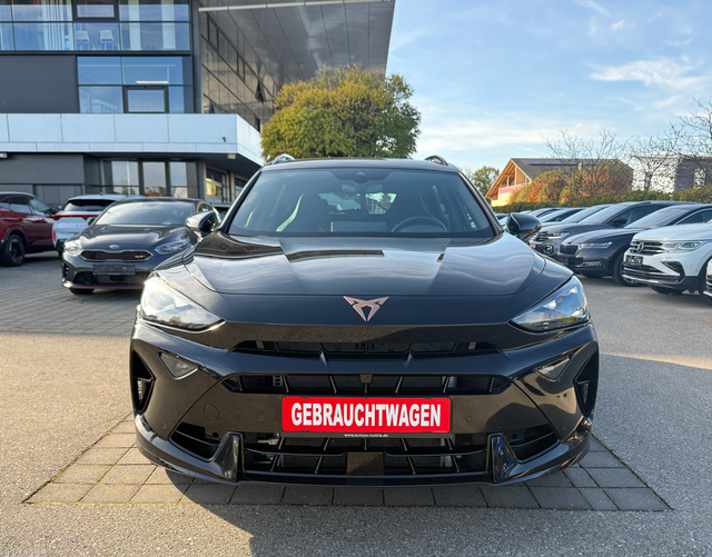 Vorne Cupra Formentor VZ 2.0 TSI 333 DSG