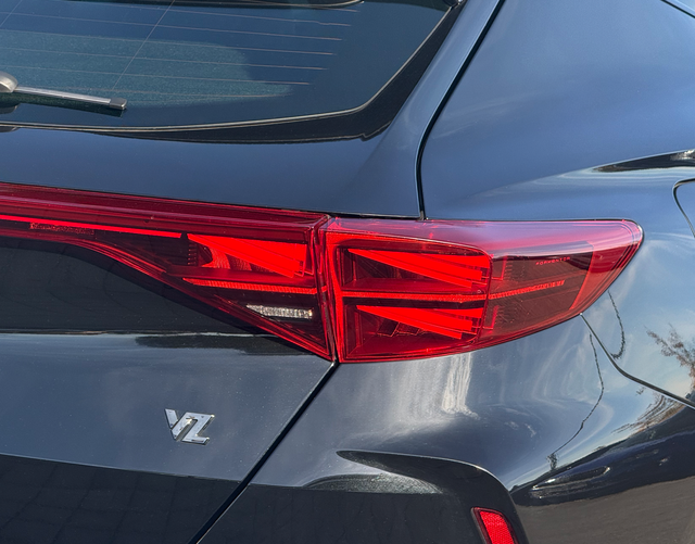 LED Rückleuchte Cupra Formentor VZ 2.0 TSI 333 DSG