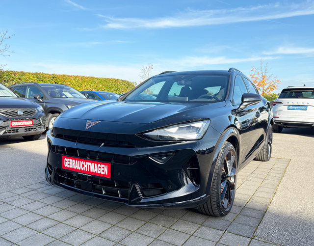 Vorne Cupra Formentor VZ 2.0 TSI 333 DSG