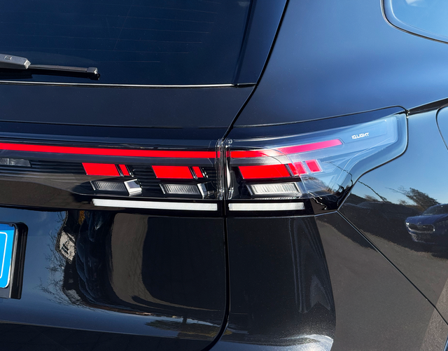 LED Rückleuchte Volkswagen Tiguan 2026 H3 R-LINE 2.0 TDI SCR 193 DSG 4MOTION