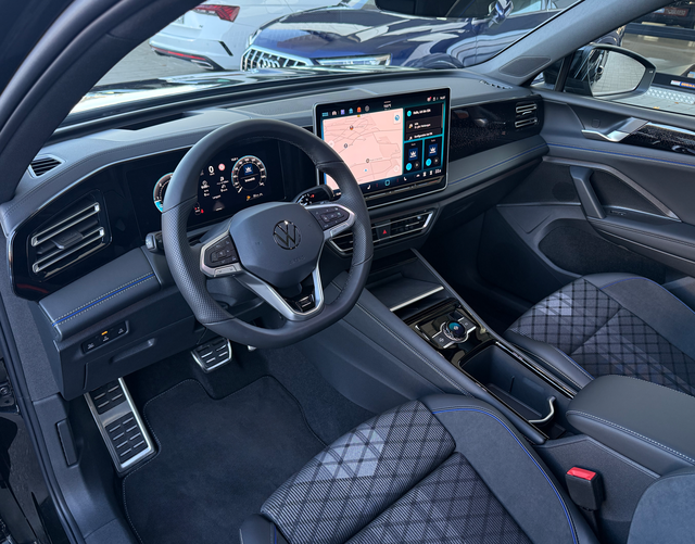 Interieur Volkswagen Tiguan 2026 H3 R-LINE 2.0 TDI SCR 193 DSG 4MOTION