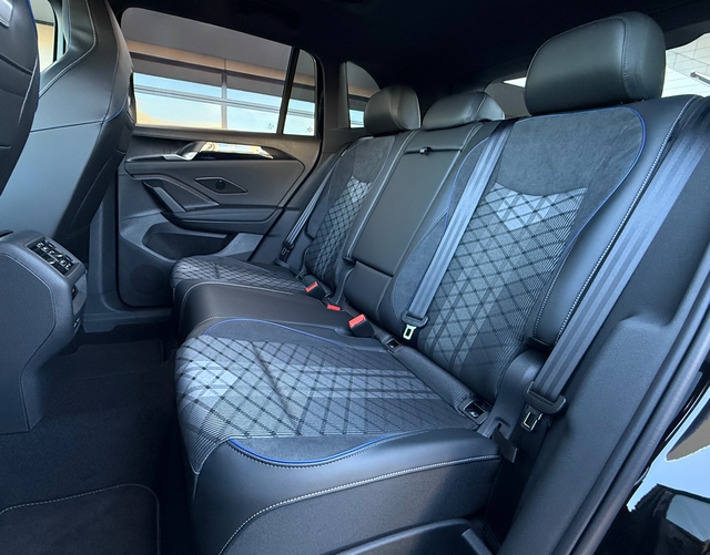 Rücksitzbank Volkswagen Tiguan 2026 H3 R-LINE 2.0 TDI SCR 193 DSG 4MOTION