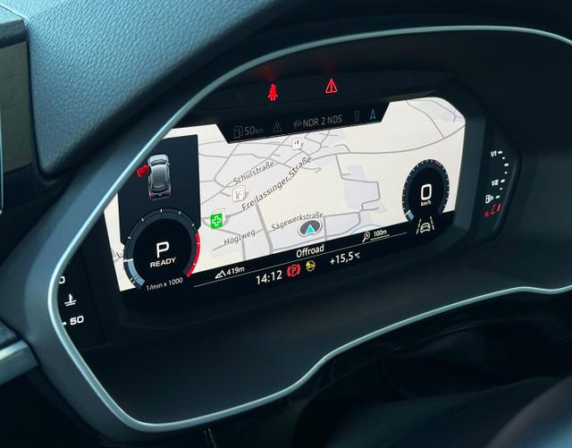 Digitales Cockpit Audi Q3 advanced 35 TFSI S tronic
