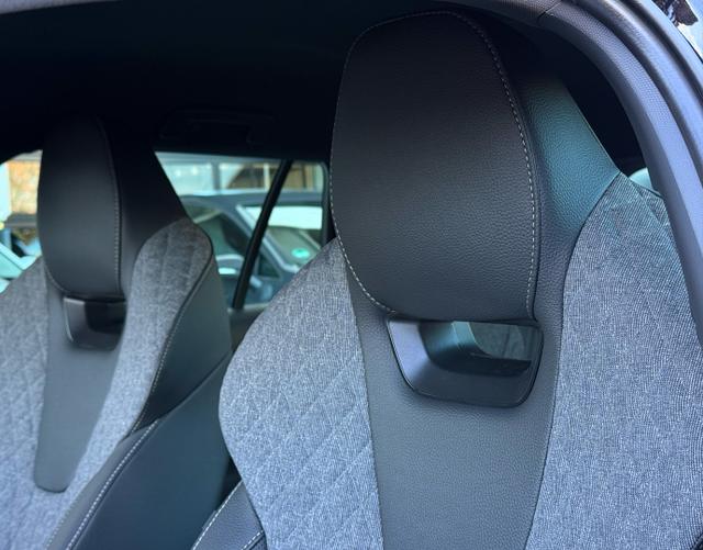 Vordersitze Polsterung Skoda Octavia Combi 2026 SPORTLINE 1.5 TSI 110 kW mHEV DSG
