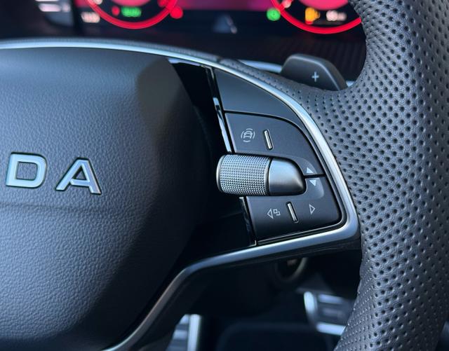 Multifunktionslenkrad Skoda Octavia Combi 2026 SPORTLINE 1.5 TSI 110 kW mHEV DSG