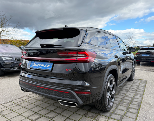 Hinten Skoda Kodiaq 2026 H10 RS 2.0 TSI 195kW 4x4 DSG