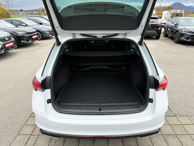 Kofferraum Skoda Octavia Combi RS iV 1.4 TSI Plug-in Hybrid DSG