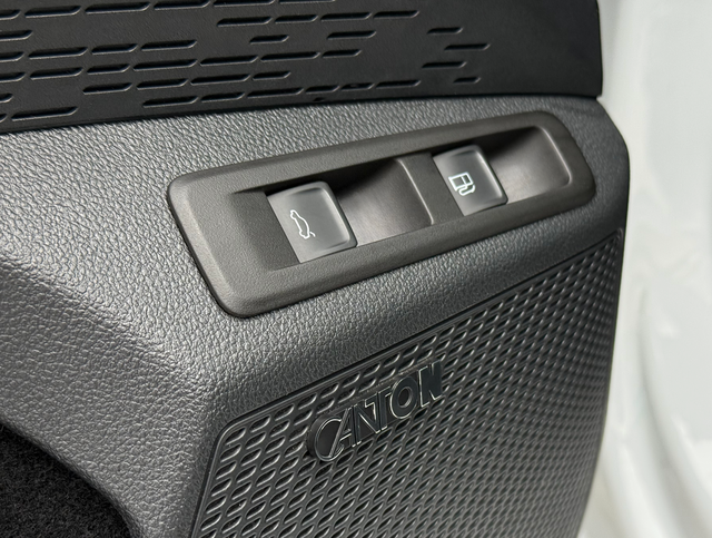 Fahrert&uuml;r Highlights Skoda Octavia Combi RS iV 1.4 TSI Plug-in Hybrid DSG