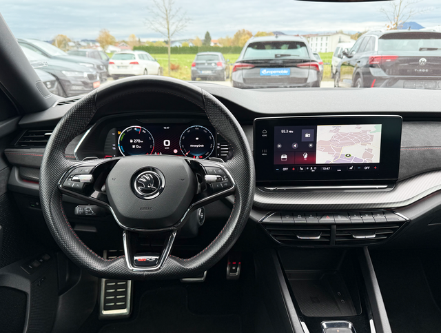 Innenraum Skoda Octavia Combi RS iV 1.4 TSI Plug-in Hybrid DSG