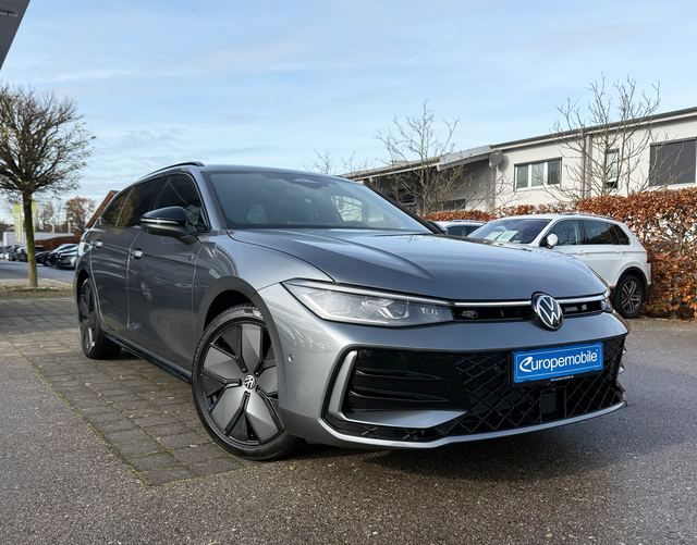 Vorne Volkswagen Passat Variant 2026 R-Line 2.0 TDI SCR 4MOTION 193 DSG