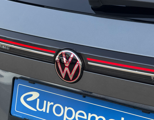 Logo Volkswagen Passat Variant 2026 R-Line 2.0 TDI SCR 4MOTION 193 DSG