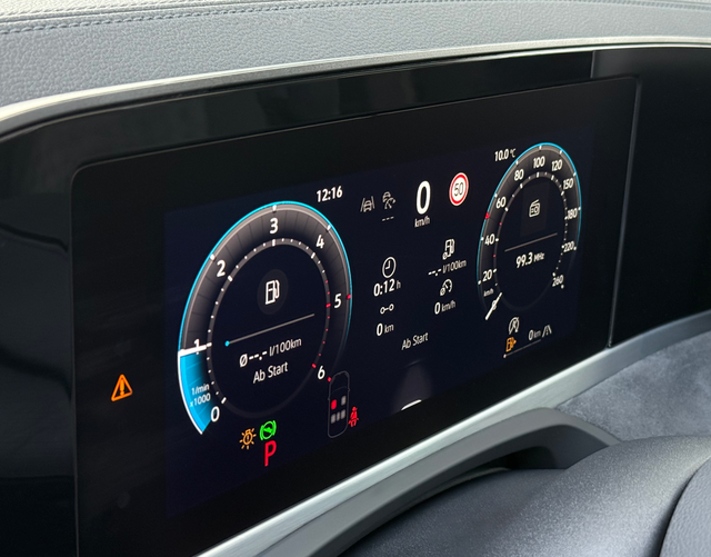 Digitales Cockpit Volkswagen Passat Variant 2026 R-Line 2.0 TDI SCR 4MOTION 193 DSG