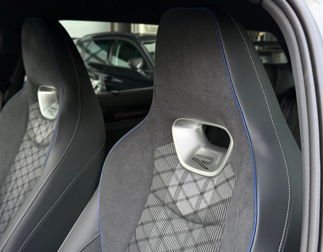 Vordersitze Polsterung Volkswagen Passat Variant 2026 R-Line 2.0 TDI SCR 4MOTION 193 DSG