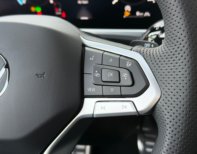 Multifunktionslenkrad Volkswagen Passat Variant 2026 R-Line 2.0 TDI SCR 4MOTION 193 DSG